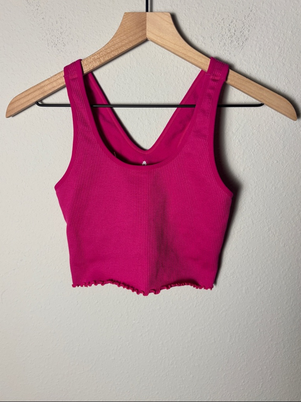 Spiritual Gangster Amor Crop Tank Magenta Pink